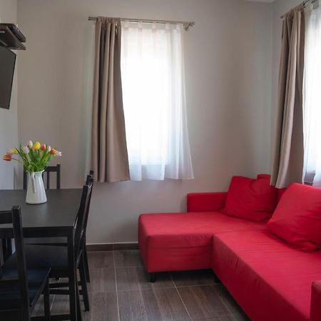 Tulipan Apartman إغير المظهر الخارجي الصورة